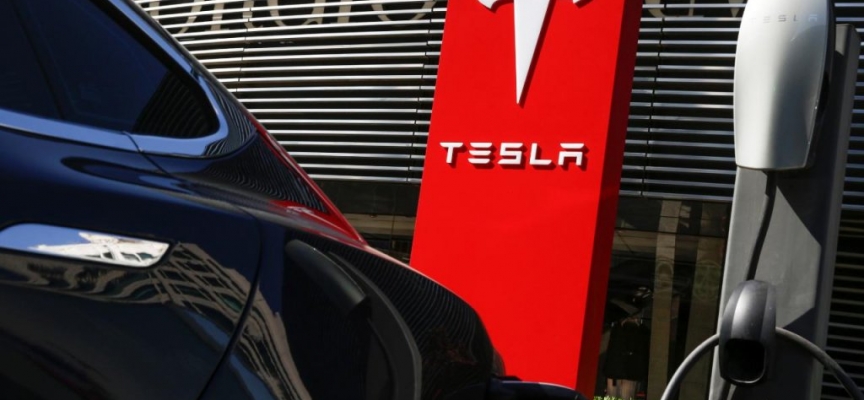 Tesla Bitcoin’i ödeme türü olarak kabul edecek