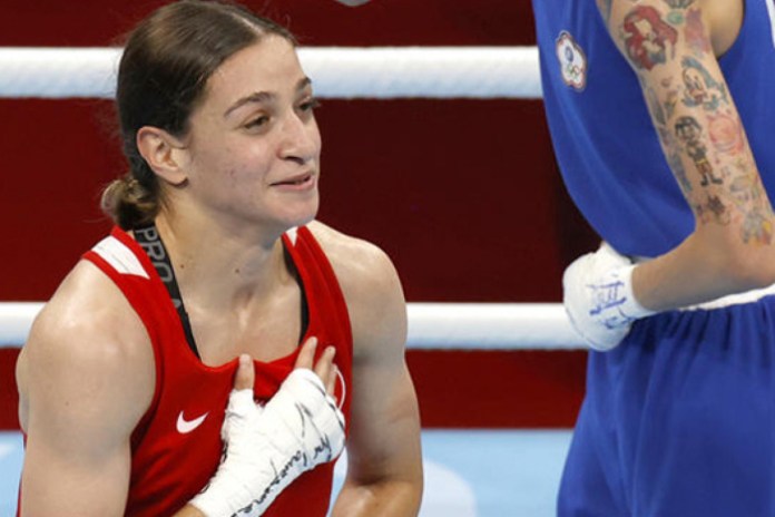 Boksör Buse Naz Çakıroğlu finalde!