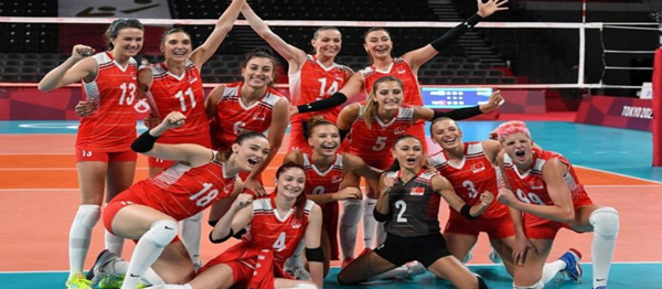 Tokyo 2020: Filenin sultanları çeyrek finali garantiledi, okçu Mete Gazoz finalde