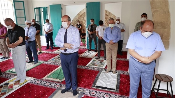 KAPALI MARAŞ’TA 47 YIL SONRA İBADETE AÇILAN BİLAL AĞA MESCİDİNDE İLK CUMA NAMAZI KILINDI