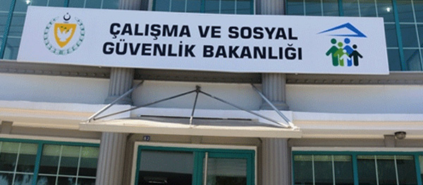 Koronavirüs testi olmayan bakanlığa giremeyecek!