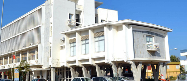 Maaştan kesildi, bankaya yatırılmadı