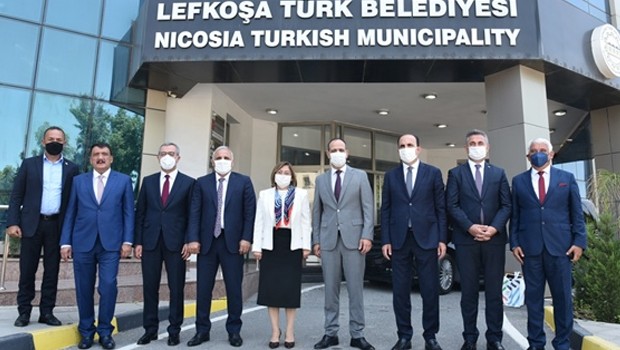 Harmancı, Türkiye’nin 5 Büyükşehir Belediyesinin Başkanları ile bir araya geldi
