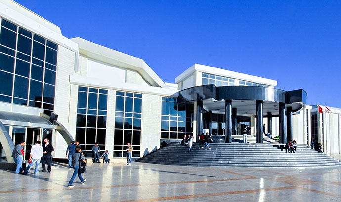 Yakın Doğu Üniversitesi’nin 220 bölümüne yatay geçiş başvuruları devam ediyor…