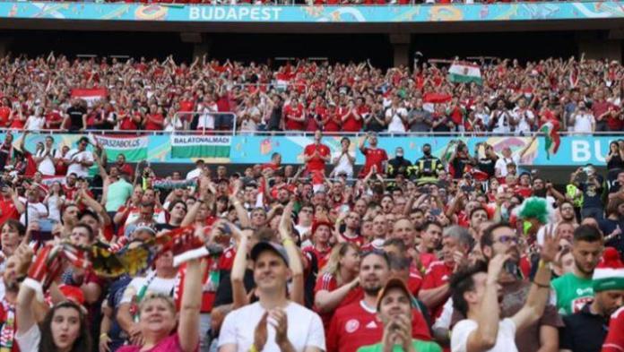 EURO 2020 etkisi ! İngiltere, İskoçya, Galler ve Kuzey İrlanda Avrupa’da Kovid vaka sayıları en fazla artan ülkelerden