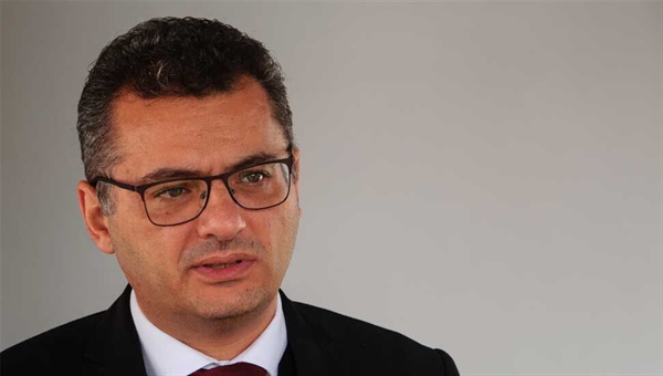 “HÜKÜMETİN DERDİ YÖNETMEK DEĞİL”