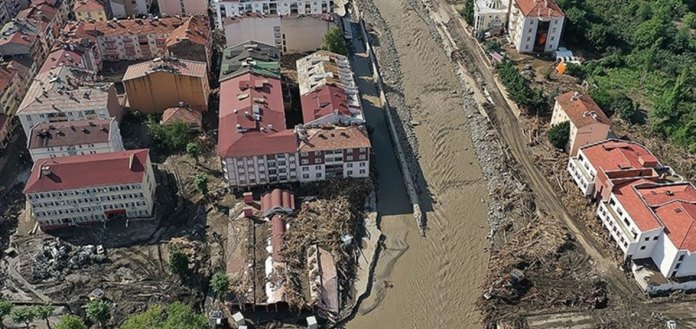 Karadeniz’deki sel felaketinde can kaybı 71’e yükseldi