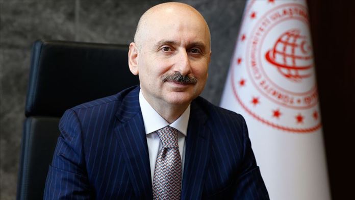 TC Ulaştırma ve Altyapı Bakanı Karaismailoğlu: Akdeniz’de Suriye kaynaklı petrol sızıntısına bağlı kirlilik için harekete geçtik