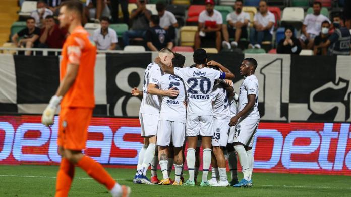 Fenerbahçe 3’te 3 yaptı