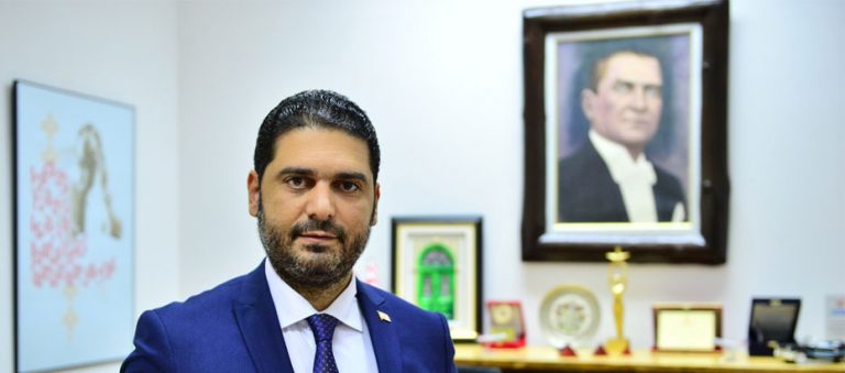 “Bu zafer Türk ulusunun ve onun önderi Mustafa Kemal Atatürk’ün eseridir”