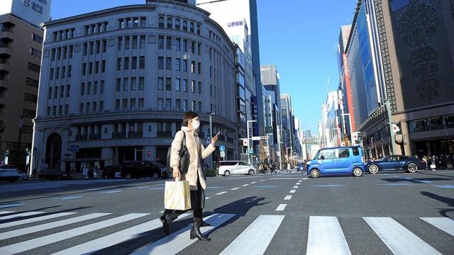 Japonya Başbakanı’ndan iş dünyasına “evden çalışın” çağrısı