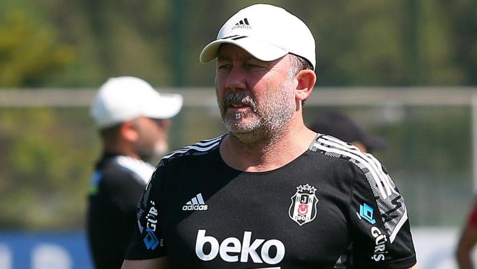 Beşiktaş transfer rotasını değiştirebilir