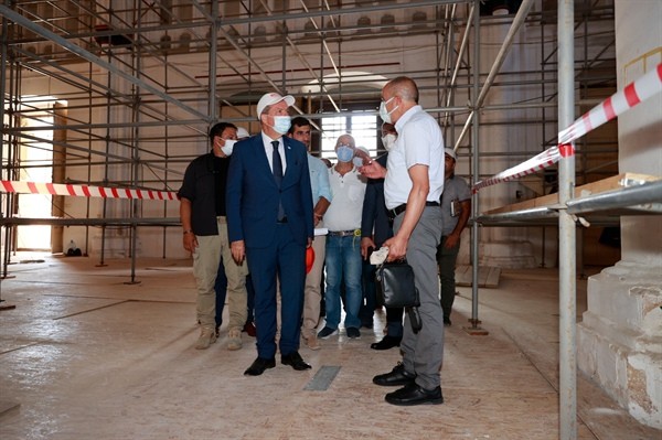 Tatar, Selimiye Cami’de devam eden restorasyon çalışmalarını inceledi
