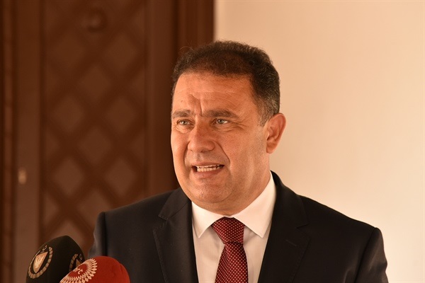 Saner: En erken zamanda erken seçime gidilmesi gerekiyor