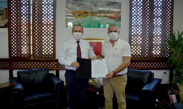 Turizm Bakanlığı ile Dipkarpaz Belediyesi , hür eşekler konusunda işbirliği imzaladı