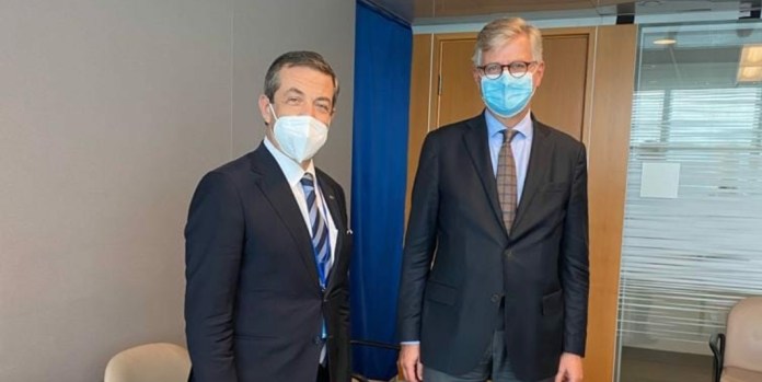 Ertuğruloğlu BM yetkilisi Lacroix’le bir araya geldi