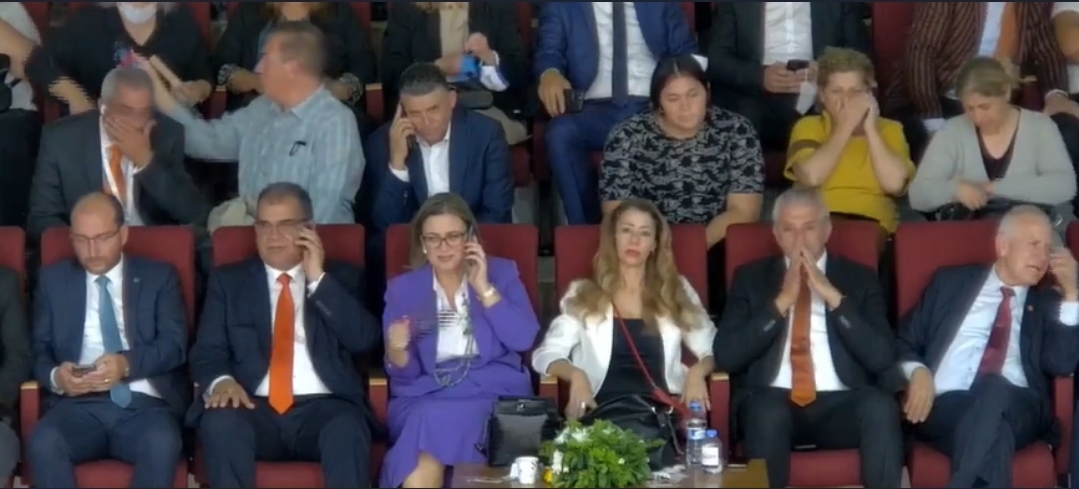 Oy sayımı devam ediyor