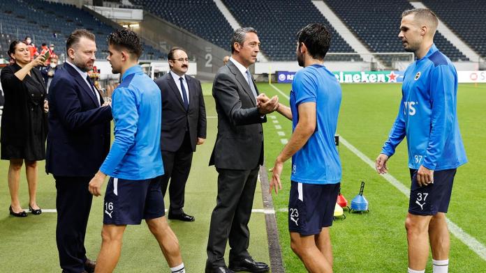 Fenerbahçe Başkanı Ali Koç takımı teselli etti
