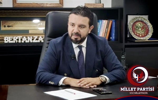 Zaroğlu: Siyaseti düzeltirsek her şey düzelir