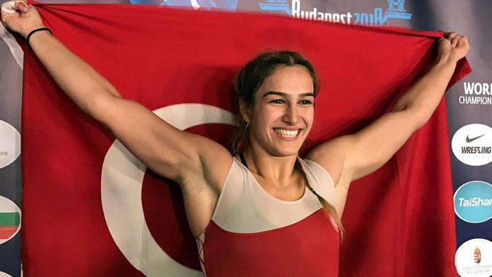 Buse Tosun Çavuşoğlu’ndan Dünya Şampiyonası’nda bronz madalya