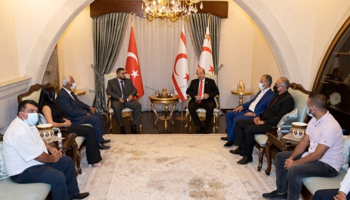 KKTC Adıyamanlılar Derneği heyetini kabul eden Cumhurbaşkanı Tatar:Aynı milletin evlatlarıyız