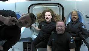 SpaceX’in amatör astronotlarından ilk fotoğraflar paylaşıldı