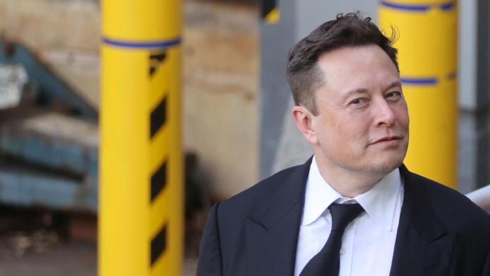 “Elon Musk dünyanın ilk trilyoneri olabilir”