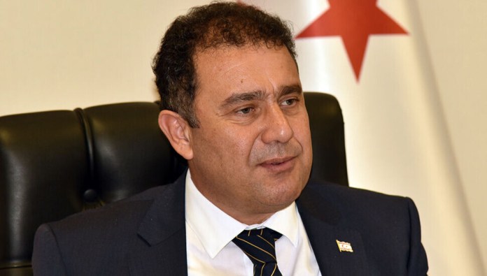 Başbakan Saner Kırgızistan’da birinci gelen Taekwondo ekibini kabul etti