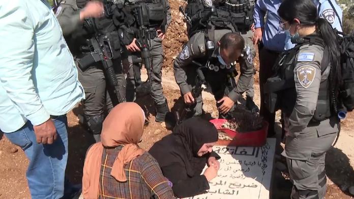 Kudüslü acılı anneden İsrail’in Müslüman mezarlığındaki yıkımına tepki