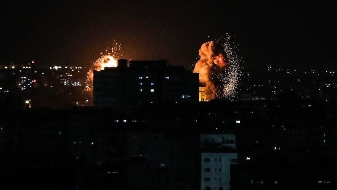 İsrail uçakları Gazze’ye hava saldırısı düzenledi