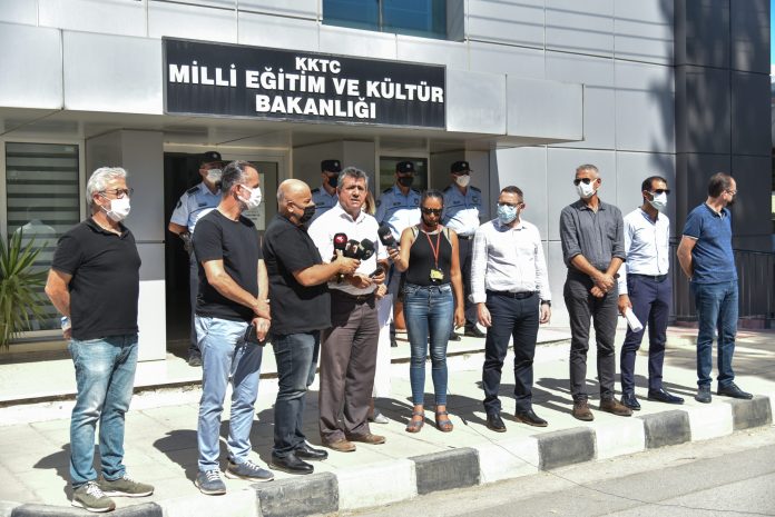 KTÖS ve KTOEÖS Dünya Öğretmenler Günü dolayısıyla basın toplantısı düzenledi