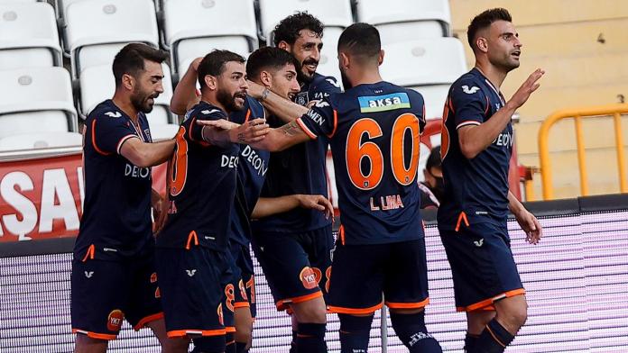 Başakşehir çıkışını sürdürdü