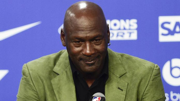 Michael Jordan’ın ayakkabıları 1.47 milyon dolara satıldı