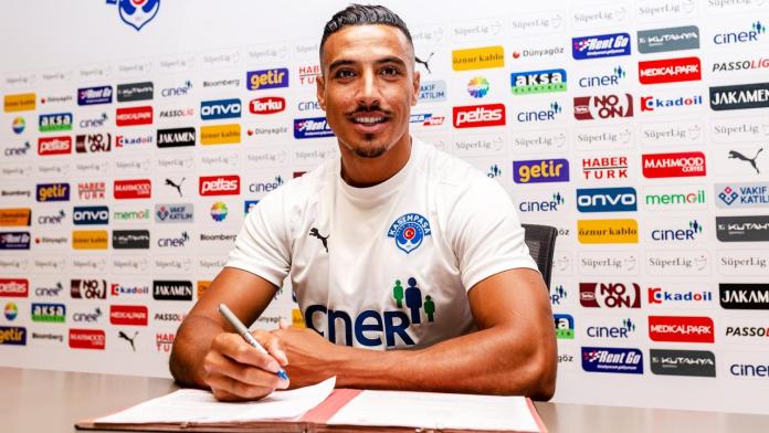 Nabil Dirar Kasımpaşa’ya imza attı