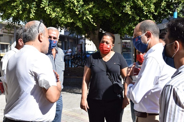 Özersay: Halkın içinde, esnafımızın yanındayız
