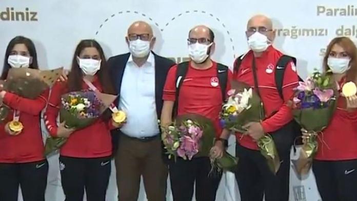 Paralimpik milliler yurda döndü