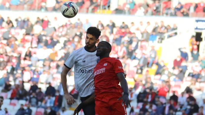Sivasspor uzatmada yıkıldı