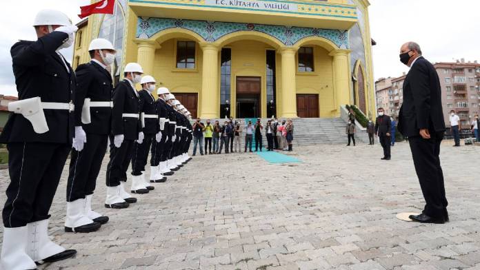 Cumhurbaşkanı Tatar, Kütahya’da Kıbrıs Barış Harekatı Gazileriyle bir araya geldi