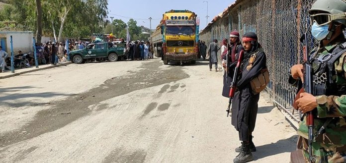 Pakistan, Afganistan sınırına çektiği tel örgüleri neredeyse tamamladı