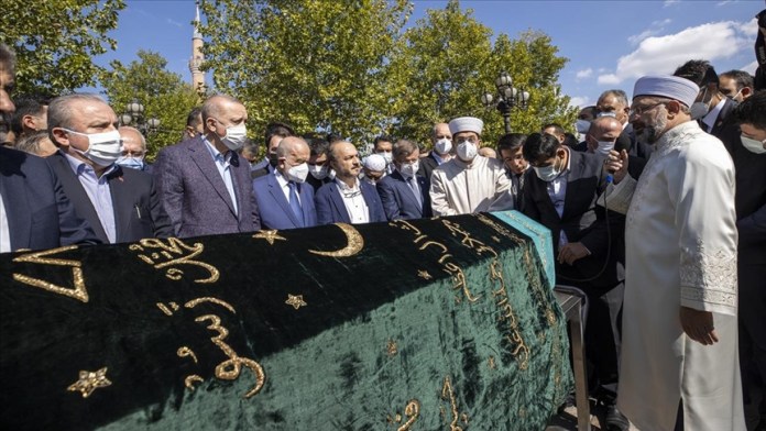 Saadet Partisi YİK Başkanı Oğuzhan Asiltürk son yolculuğuna uğurlandı