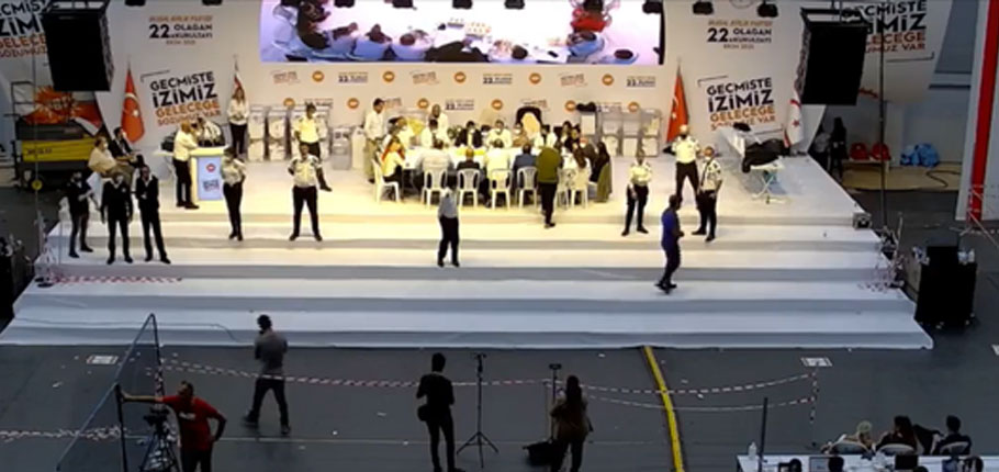 UBP Kurultayı’nda oyların üçte biri sayıldı, Faiz Sucuoğlu yüzde 59 oy oranıyla önde