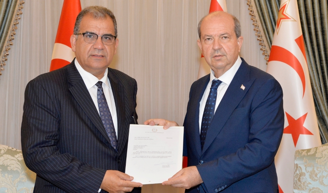 Cumhurbaşkanı  Tatar, Sucuoğlu’nu kabul ederek hükümet kurma görevini verdi