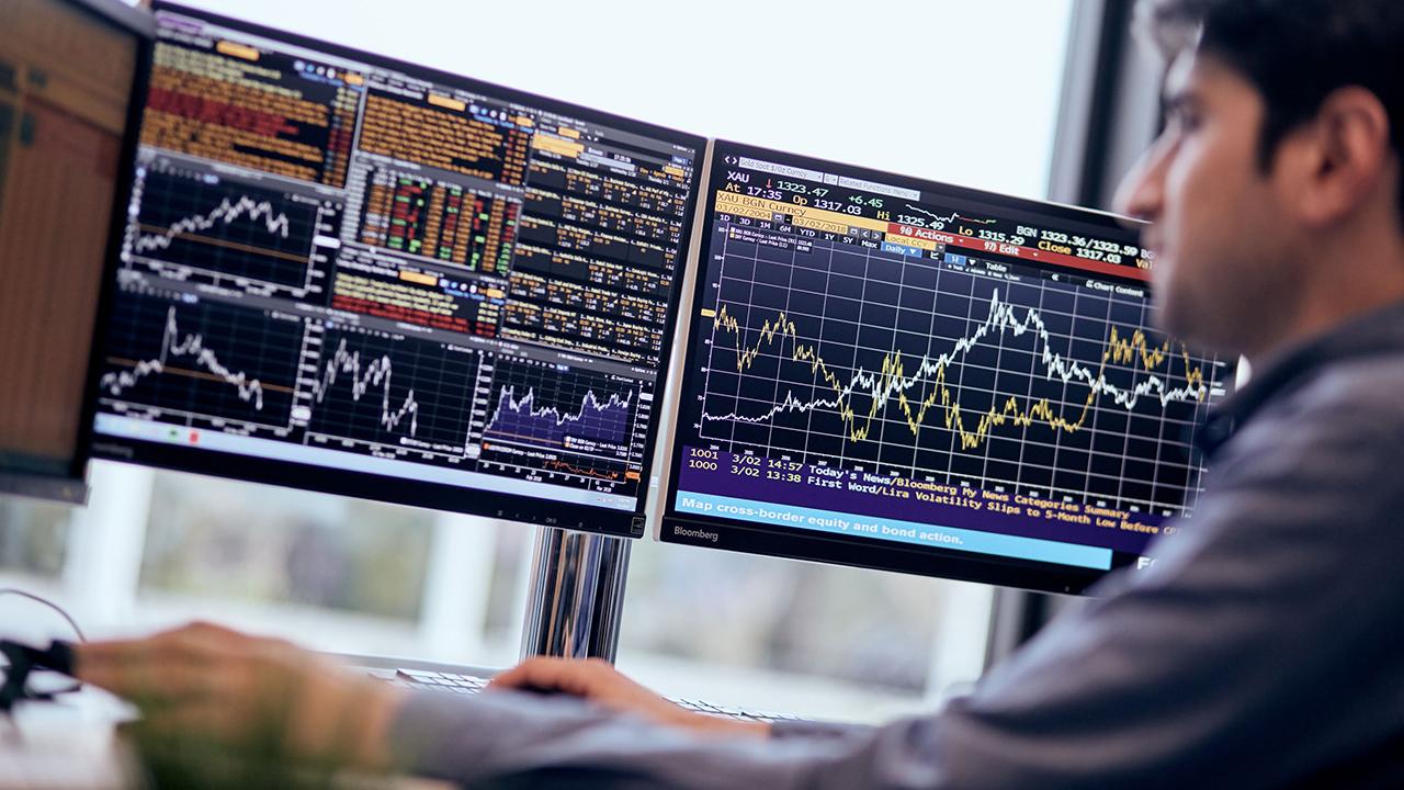 Borsa günün ilk yarısında rekor tazeledi