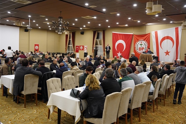 Demokrat Parti yeni üyeleriyle buluştu – BRTK