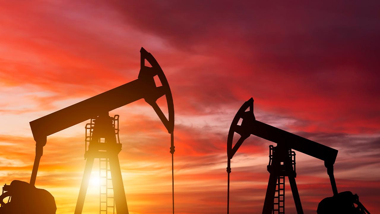 Artan gerilim petrol fiyatlarını hareketlendirdi