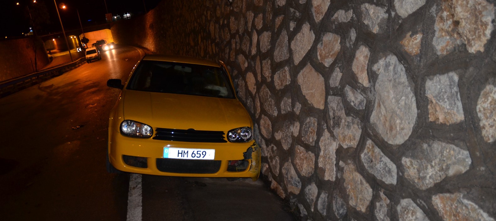 Girne-Lefkoşa yolunda feci kaza… 21 yaşındaki genç kız yaşamını yitirdi