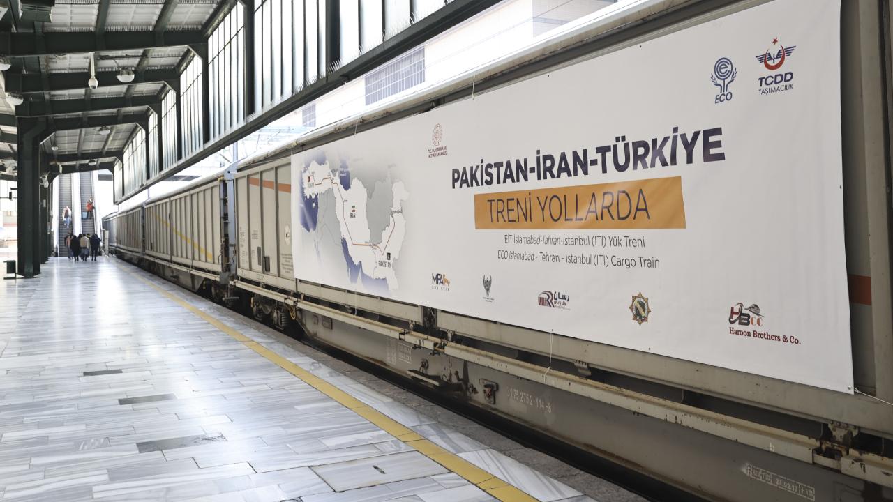 İslamabad-Tahran-İstanbul yük treninin ikincisi Türkiye’de