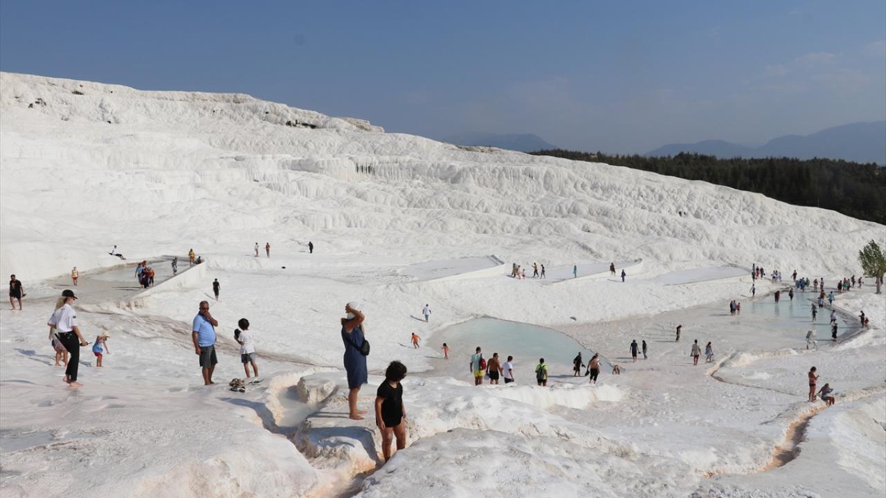 Pamukkale’de 2022 hedefi 2 milyon ziyaretçi