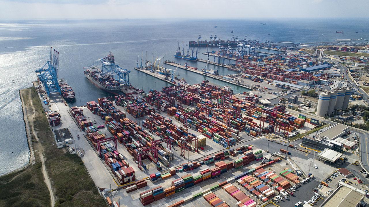 Limanlarda elleçlenen yük miktarı 2021’de arttı