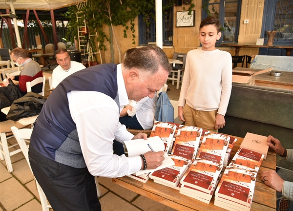 Keser İmza Günü Düzenledi